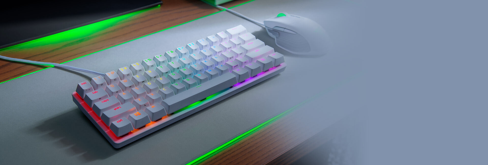 Bàn phím cơ Razer Huntsman Mini Mercury ( Linear Red optical switch) (RZ03-03390400-R3M1) sở hữu thiết kế 60% gọn nhẹ